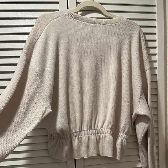 Zara Cream Ribbed Knit Sweater - Picture 4 of 4